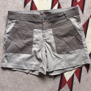 Prana hiking shorts size 10/L